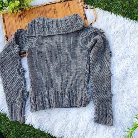 Buffalo By David Bitton Soft Cable Knit Pom Pom Detail Grey Sweater Sz S/P - Picture 3 of 14
